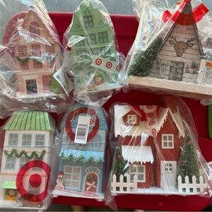 Festive Holiday Village House Set - Multicolor